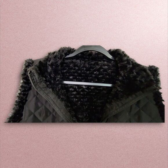 Black Reversible Faux Fur Quilted Zip Vest with Pocket Size XL Denim & Co. - Picture 10 of 10